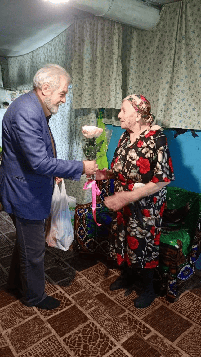 «В ГОСТИ К ВЕТЕРАНУ»: ДАНЬ УВАЖЕНИЯ И ПАМЯТИ